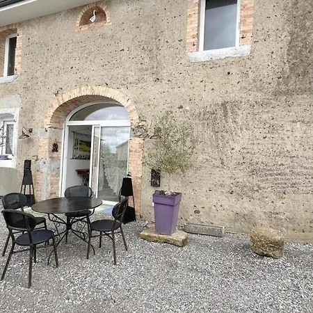 Aux Vieux Lango Holiday home *