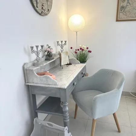 Aux Vieux Lango Holiday home Castel-Sarrazin