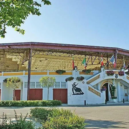 Aux Vieux Lango Holiday home Castel-Sarrazin